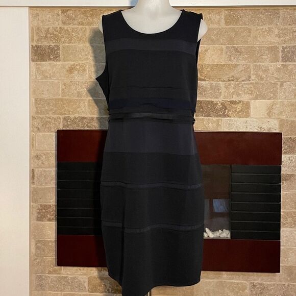 Simply Vera  Vera Wang navy blue shift dress - Picture 1 of 5